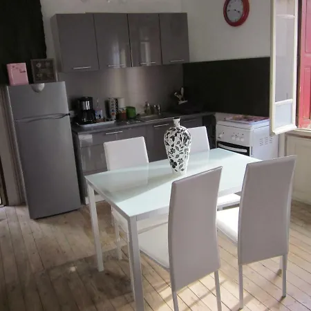 Vakantiehuis Les Micocouliers *