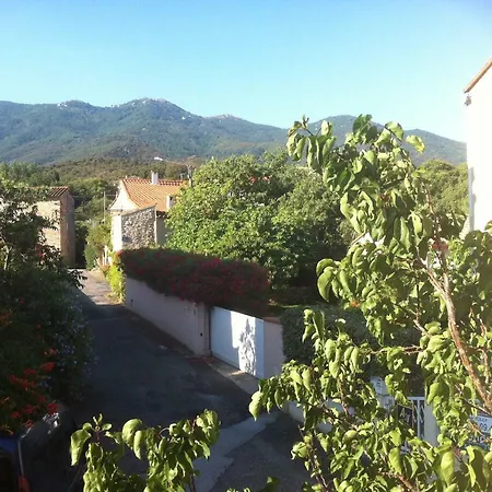 Les Micocouliers Villelongue-dels-Monts